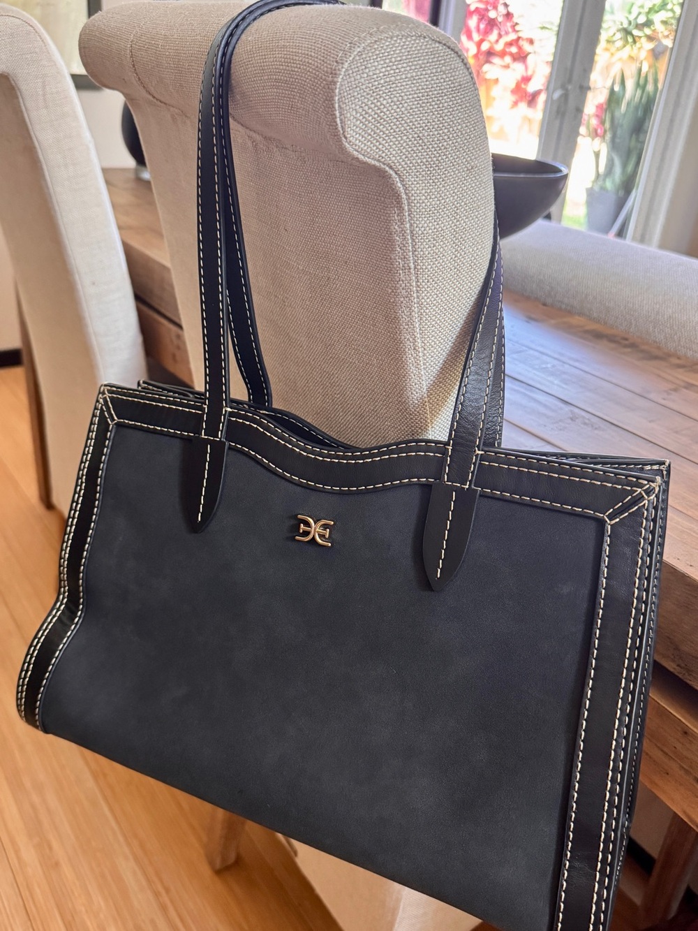 Beautiful Sam Edelman EE Logo Tote